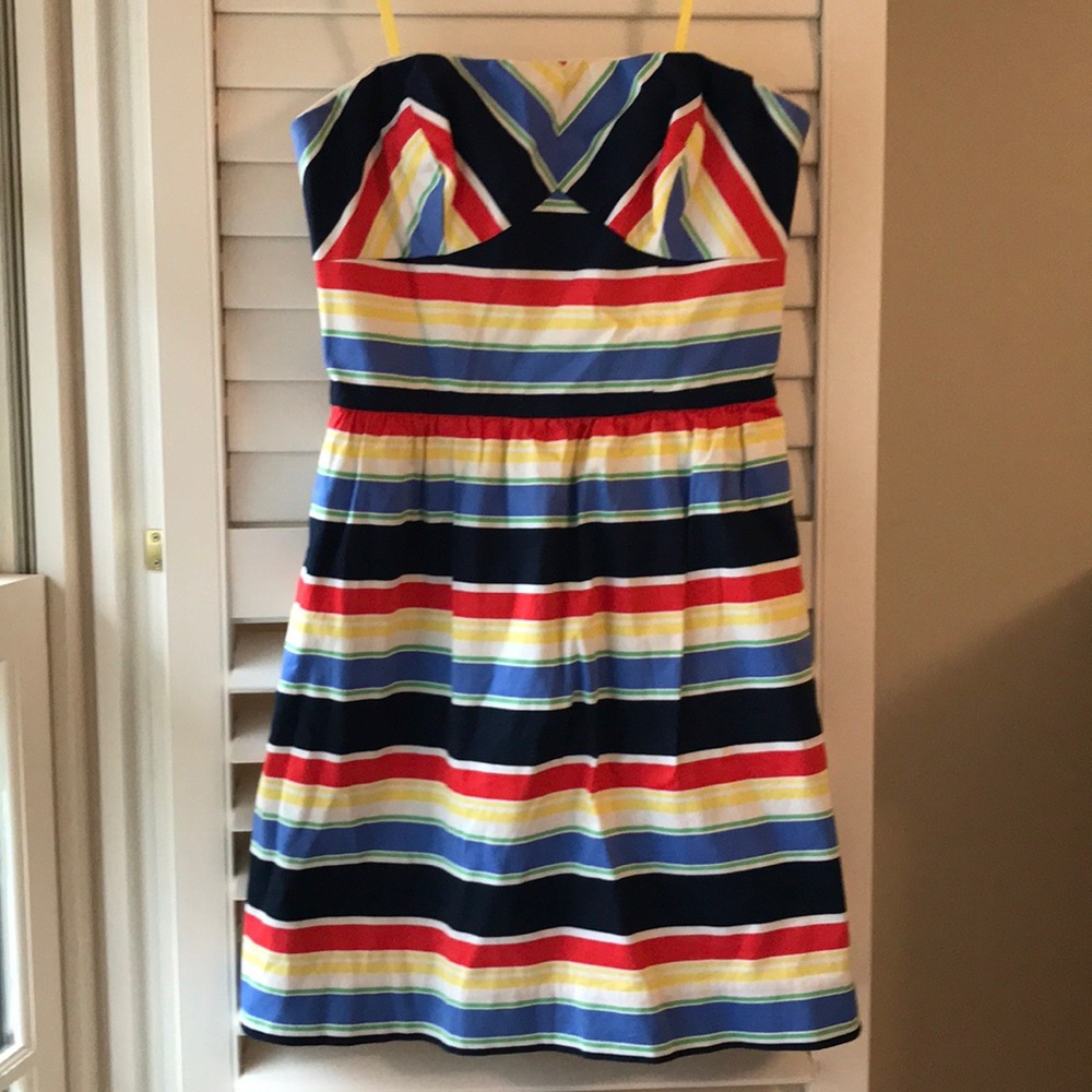 Vineyard Vines strapless Derby dress w/ pockets